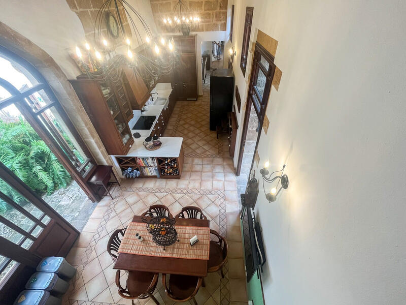 7 bedroom Villa for sale