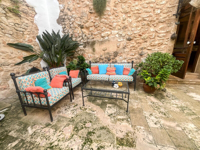 7 bedroom Villa for sale