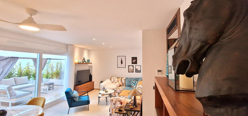 3 bedroom Apartment for sale