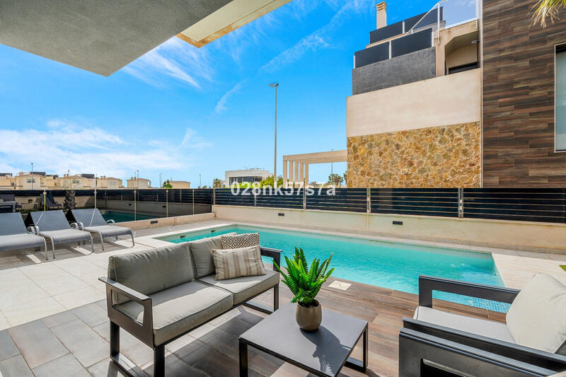 4 soveværelse Villa til salg