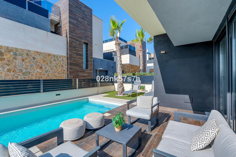 4 soveværelse Villa til salg