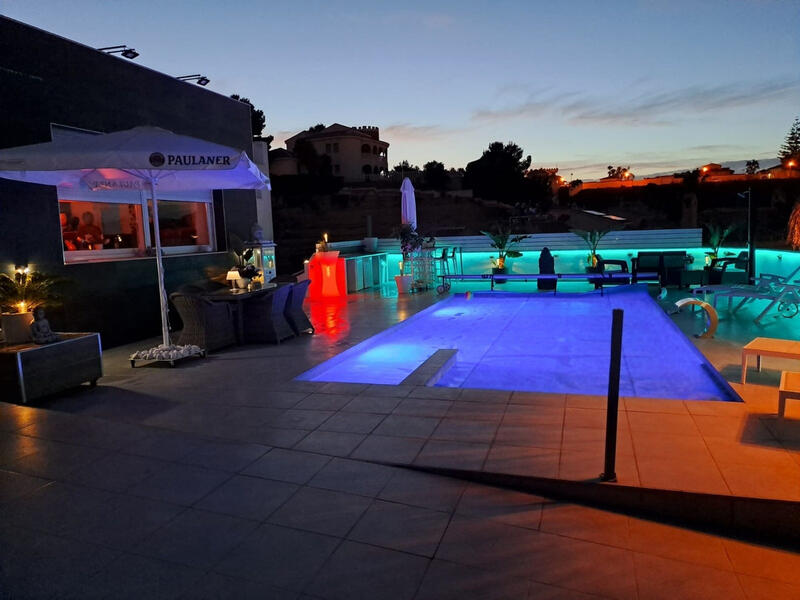 6 soverom Villa til salgs