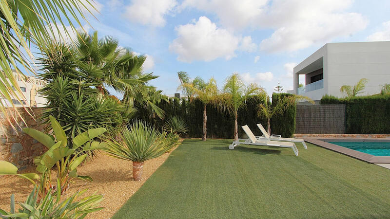 3 спальная комната вилла продается