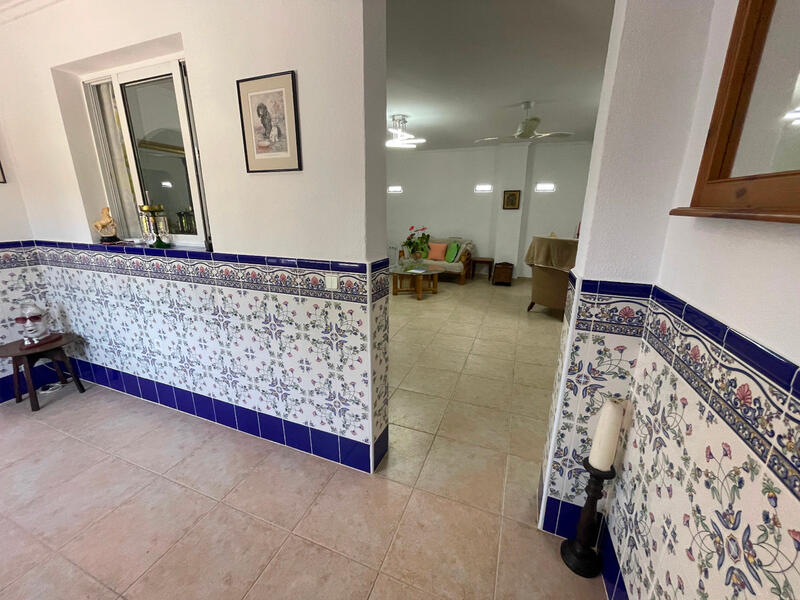 4 bedroom Villa for sale