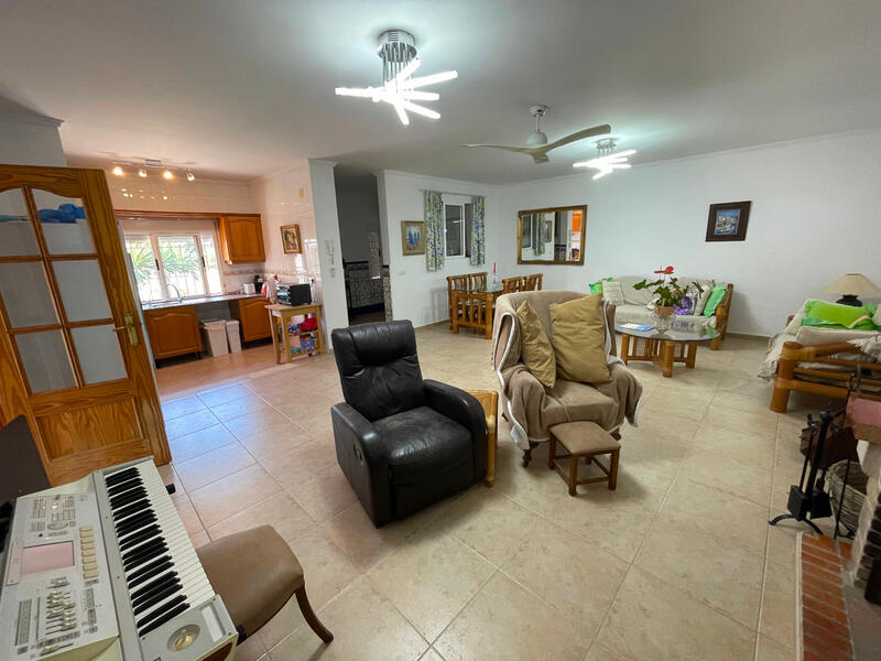 4 bedroom Villa for sale