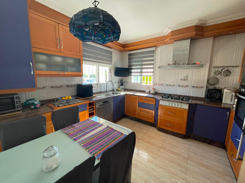 4 slaapkamer Villa Te koop