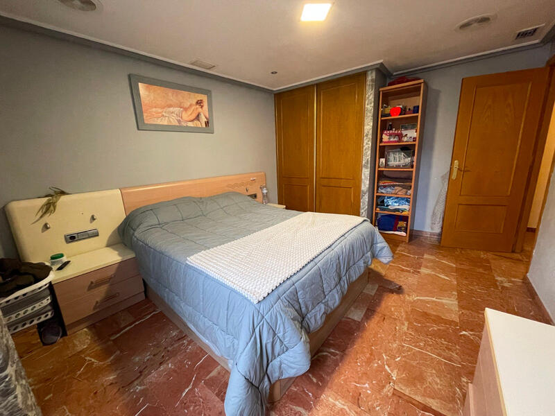 4 slaapkamer Appartement Te koop