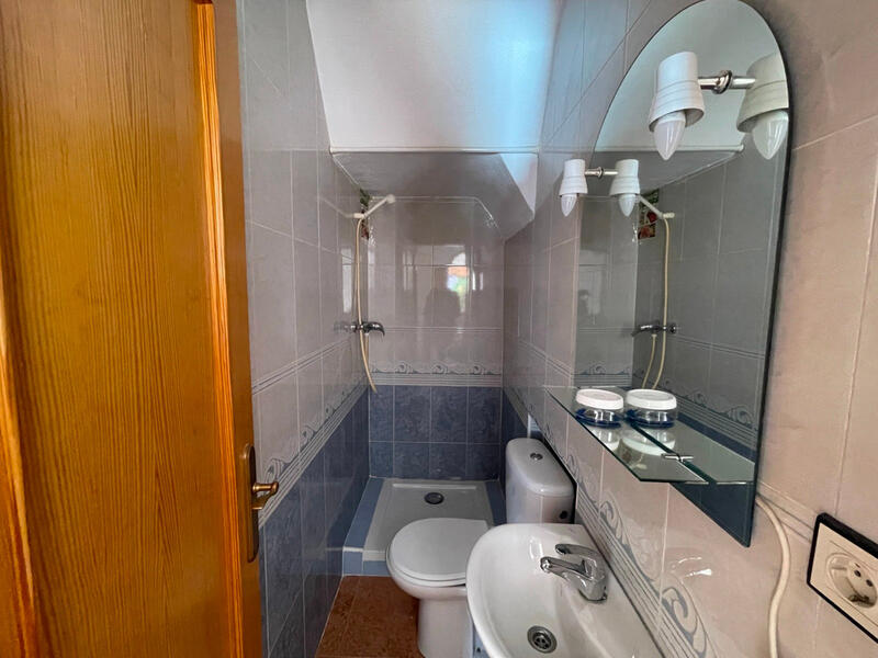 3 slaapkamer Gezinswoning Te koop