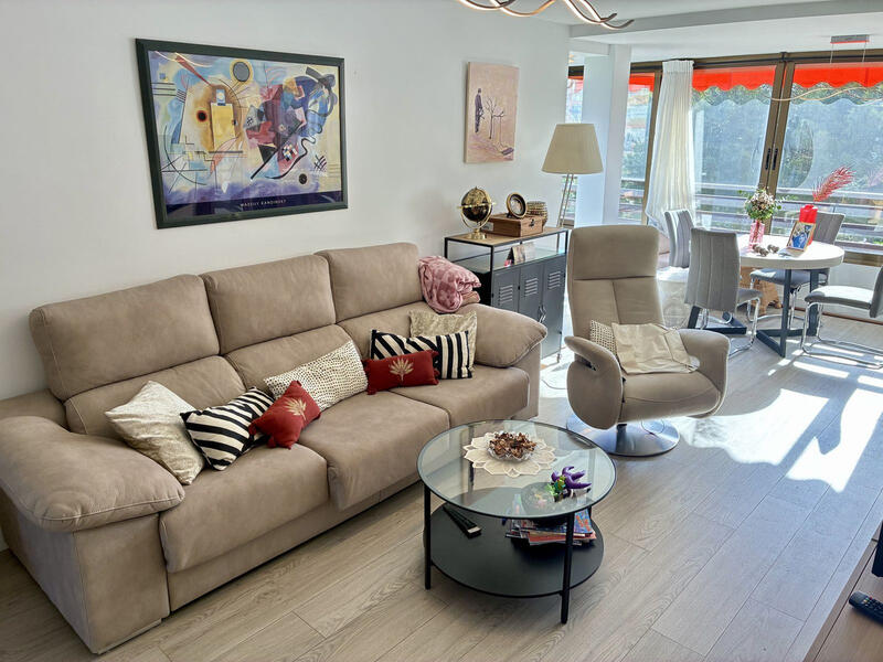 2 bedroom Apartment for sale