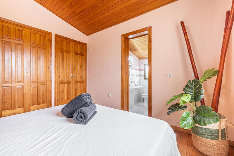 6 bedroom Villa for sale