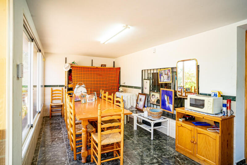 4 soveværelse Landsted til salg