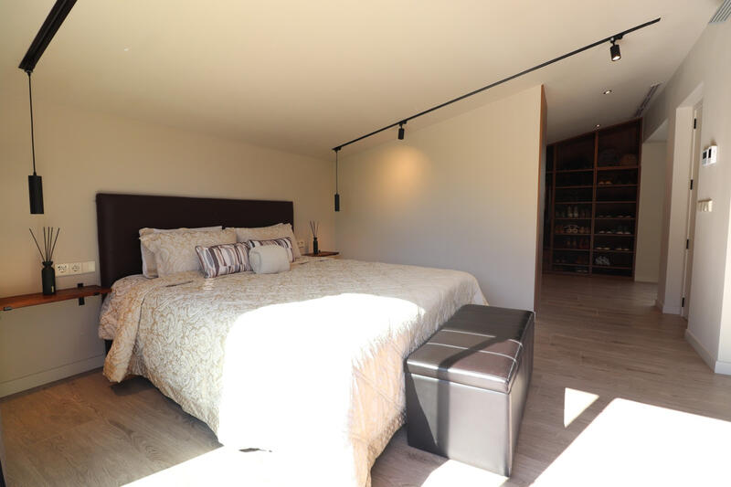 5 slaapkamer Villa Te koop