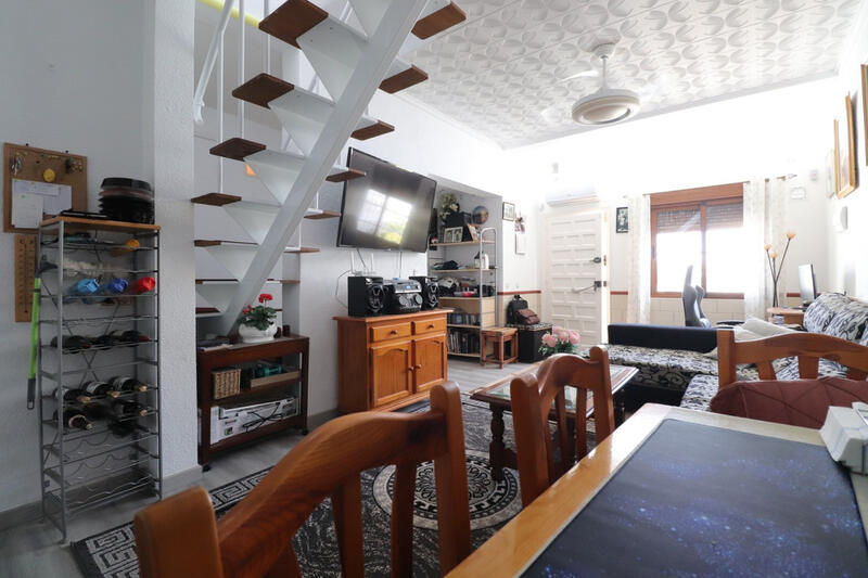 2 Schlafzimmer Stadthaus zu verkaufen