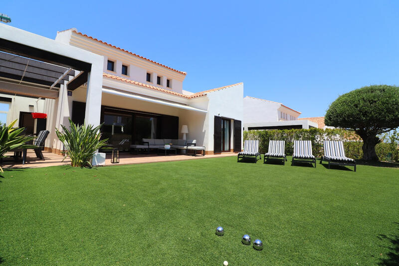 Villa for sale in Algorfa, Alicante