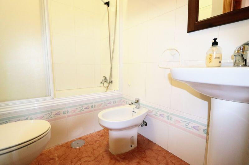 4 Schlafzimmer Stadthaus zu verkaufen