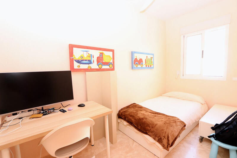 3 Schlafzimmer Stadthaus zu verkaufen