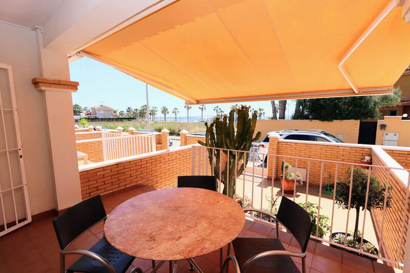 3 Schlafzimmer Stadthaus zu verkaufen