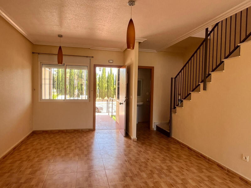 3 slaapkamer Gezinswoning Te koop