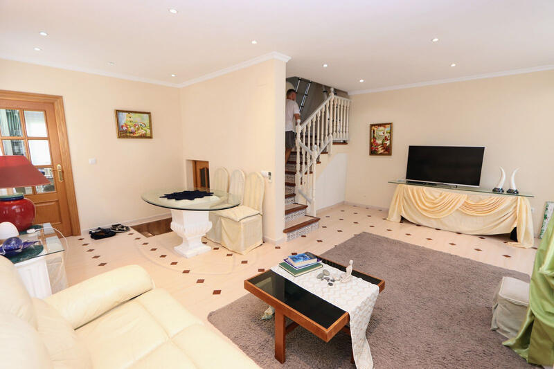 3 спальная комната вилла продается