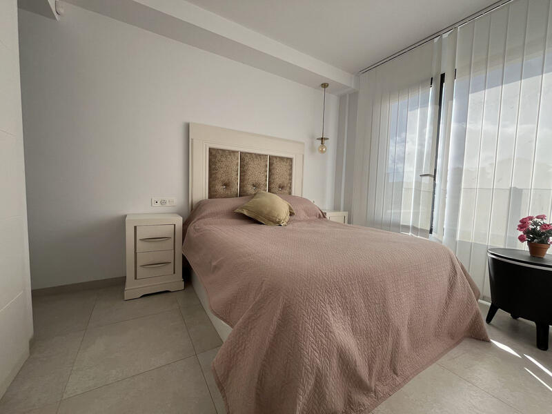 3 Schlafzimmer Stadthaus zu verkaufen