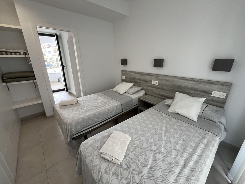 3 Schlafzimmer Stadthaus zu verkaufen