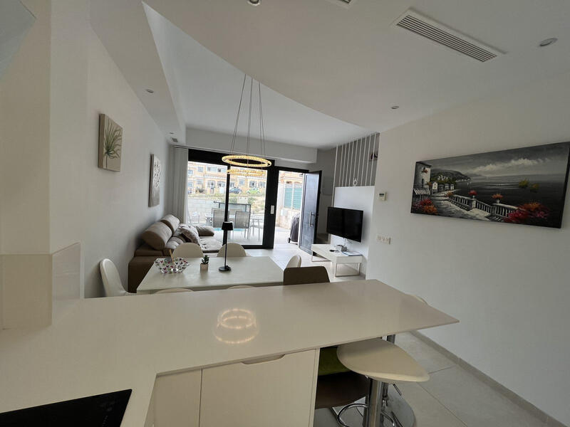 3 Schlafzimmer Stadthaus zu verkaufen