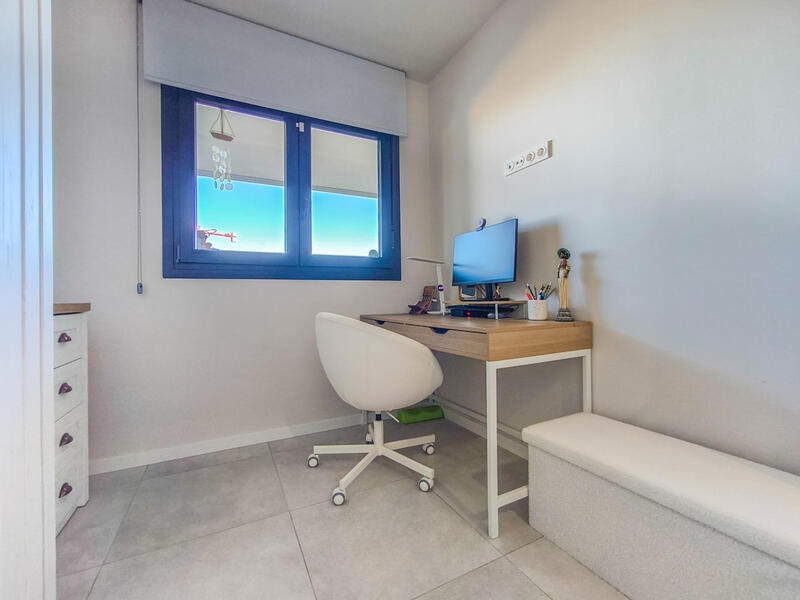 2 slaapkamer Appartement Te koop