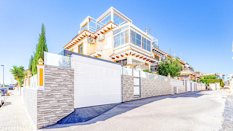 2 Cuarto Adosado en venta