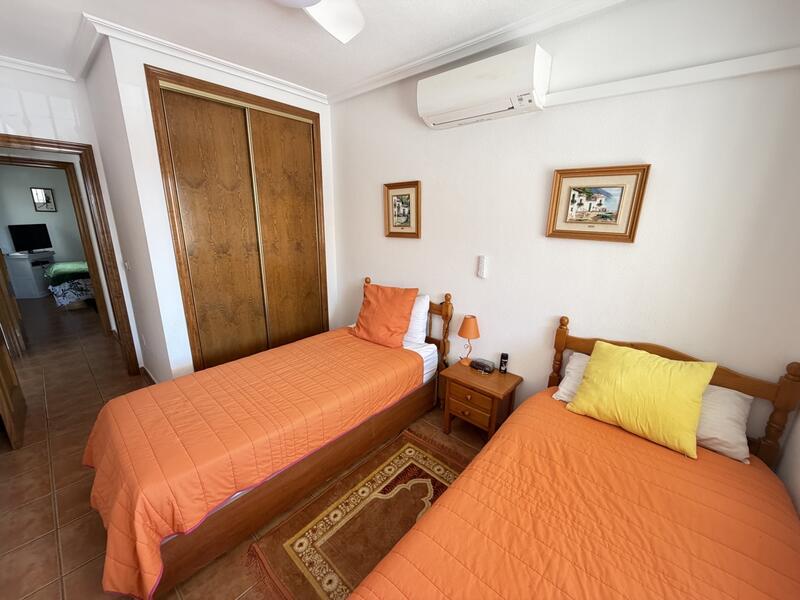 4 Schlafzimmer Stadthaus zu verkaufen