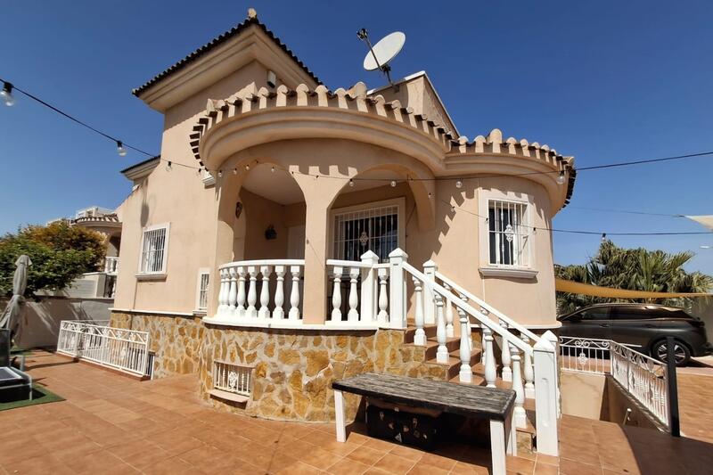 Villa à vendre dans Ciudad Quesada, Alicante