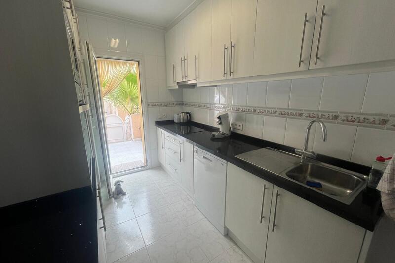 2 bedroom Townhouse for sale