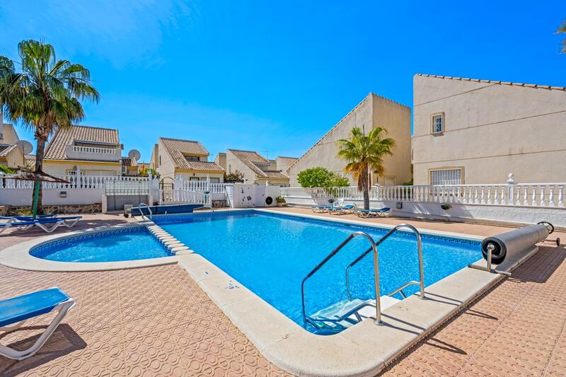 Villa till salu i Ciudad Quesada, Alicante