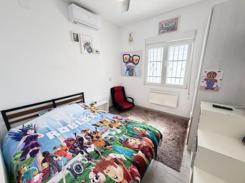 2 спальная комната городская тюрьма продается