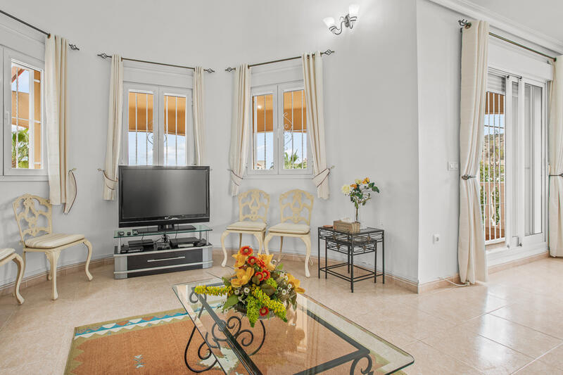 4 Cuarto Villa en venta