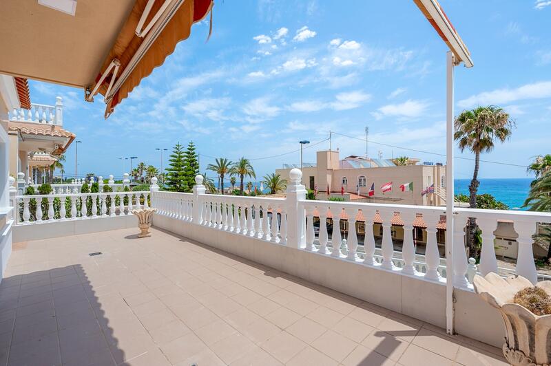 4 bedroom Villa for sale