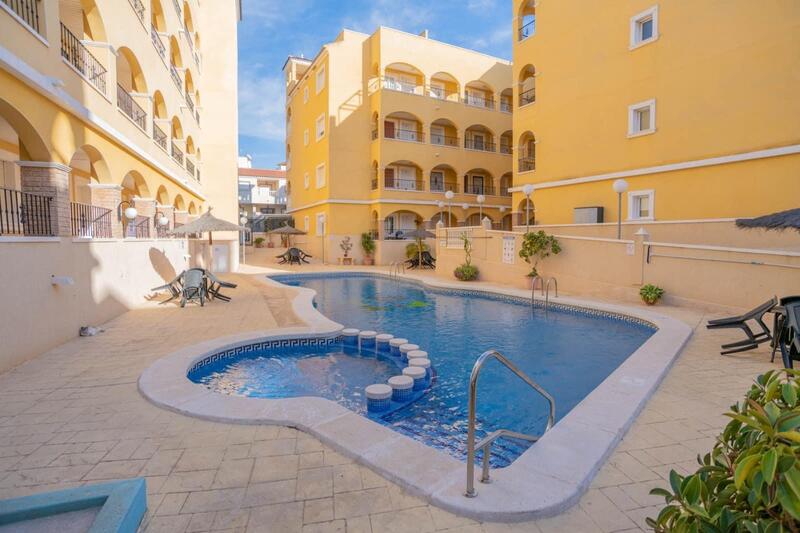 Apartment for sale in Algorfa, Alicante