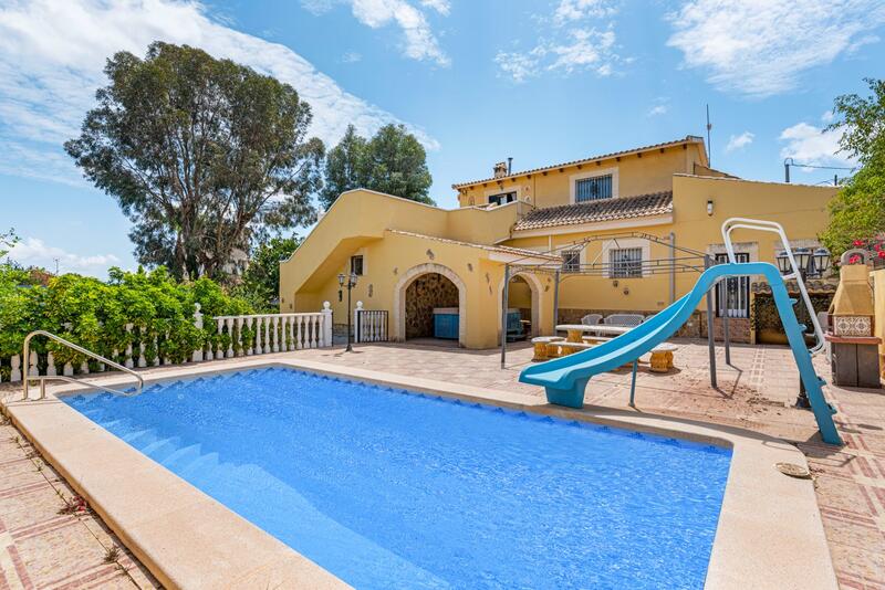 4 chambre Villa à vendre