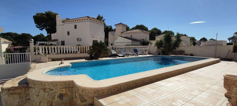 Villa en venta en Las Ramblas, Alicante