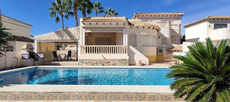 3 Cuarto Villa en venta