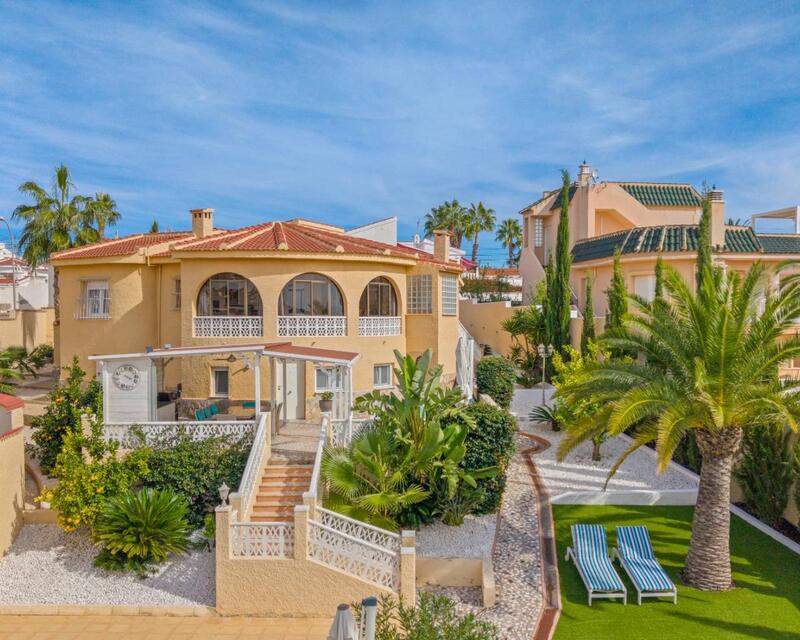 5 slaapkamer Villa Te koop