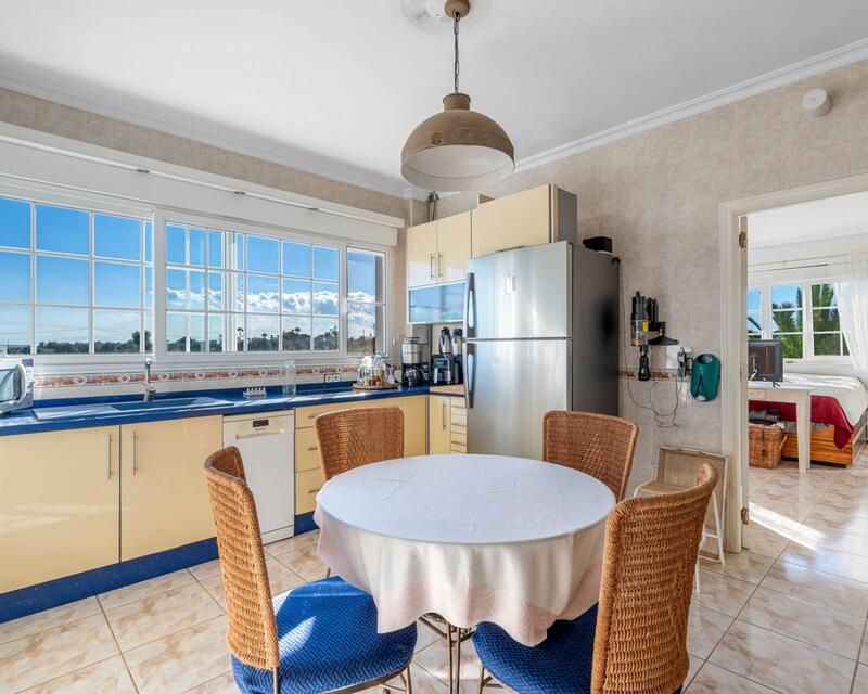 10 Cuarto Casa de Campo en venta