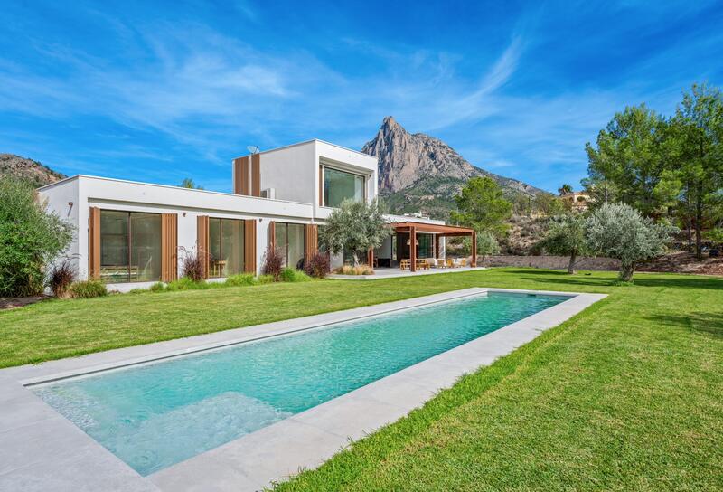 вилла продается в Finestrat, Alicante