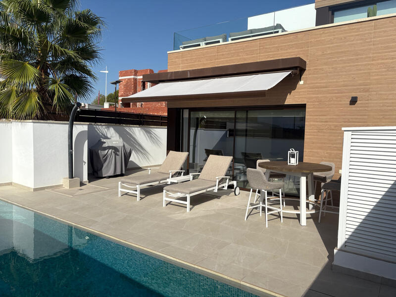 3 Cuarto Villa en venta