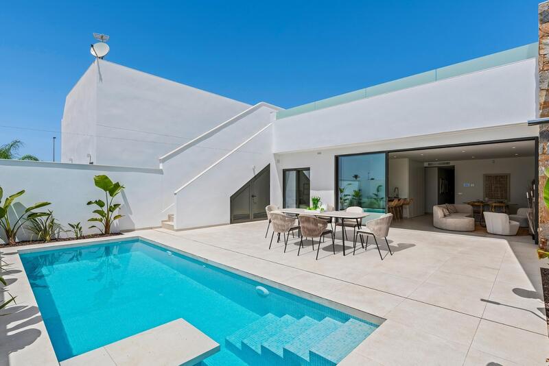 Villa til salgs i Los Alcazares, Murcia