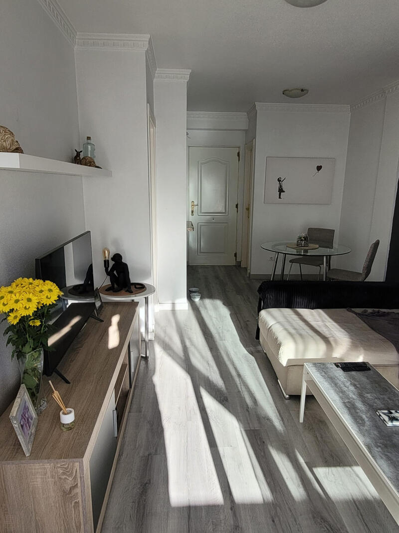 2 slaapkamer Gezinswoning Te koop