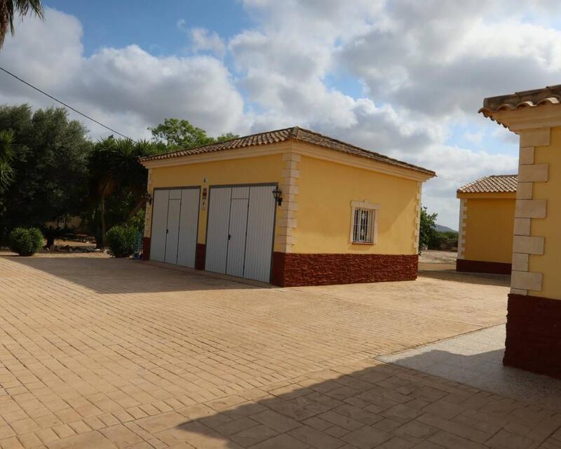 4 slaapkamer Villa Te koop