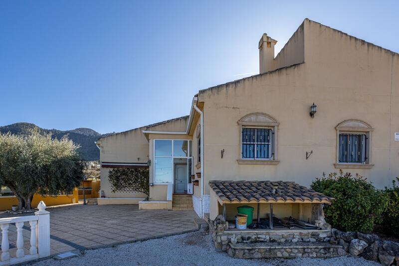 3 bedroom Country House for sale
