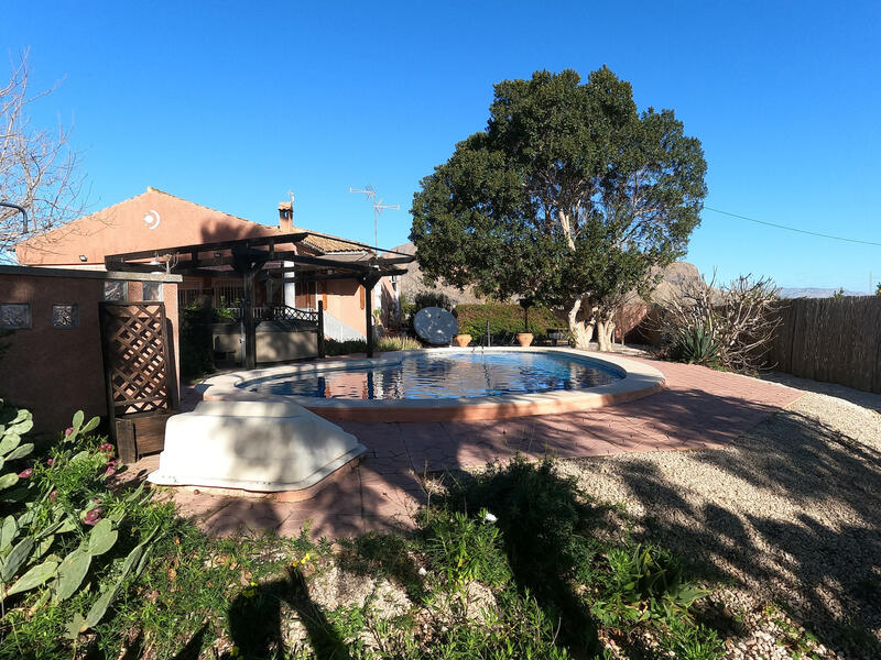 3 bedroom Country House for sale
