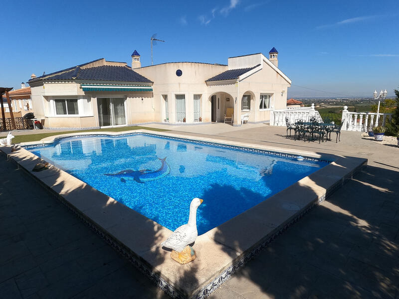 4 Cuarto Villa en venta