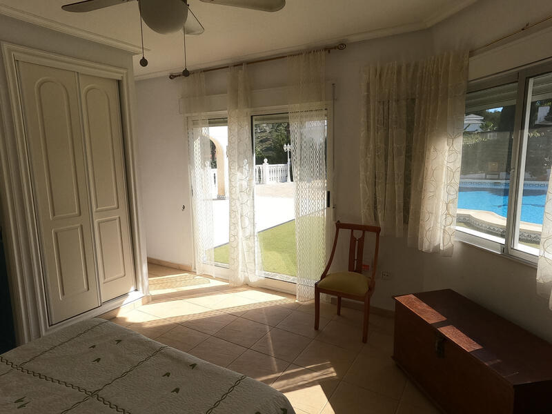 4 Cuarto Villa en venta